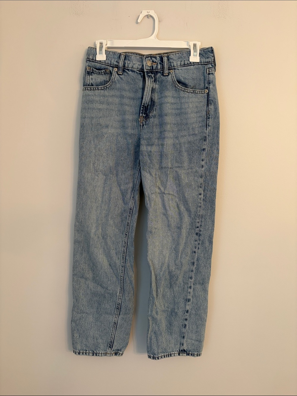 GAP Supersoft Relaxed Straight Crop Jeans - Light Blue Wash Size 26